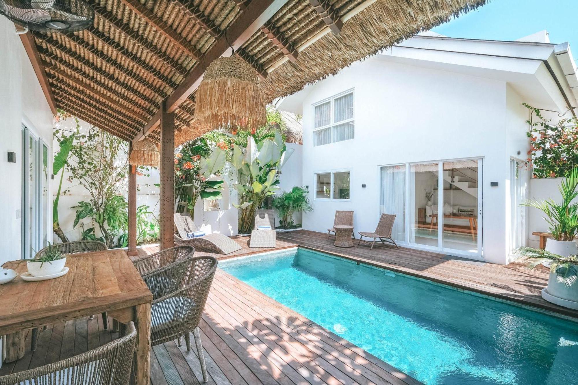 Sun & Moon Villa Canggu Exterior foto
